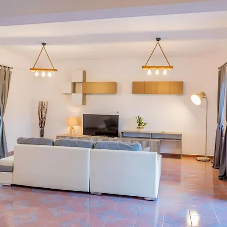 Stylish House With Sea-view In Kampos Apartment